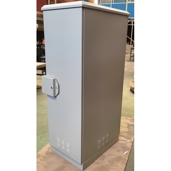 Gabinete Rack Exterior  Autosoportado 22 UR X 19" X 800MM UTIL Modelo PREMIUM - Imagen 7