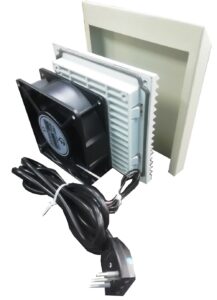Kit Ventilador  12 x 12 cms a 220 Vac con Cordon Enchufe , Celosia Plastica 150X150 con Filtro y Cubre Celosia Galv.