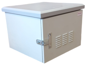 Rack Exterior  6 UR x 19" Prof x 600mm Muro / Poste Incl.2 Extractores con Termostato de Temperatura.